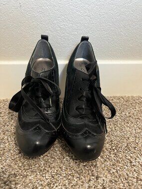 Vintage Bakers Pumps Stiletto Oxford Brogues Designer Inspired Leather Size 6.5